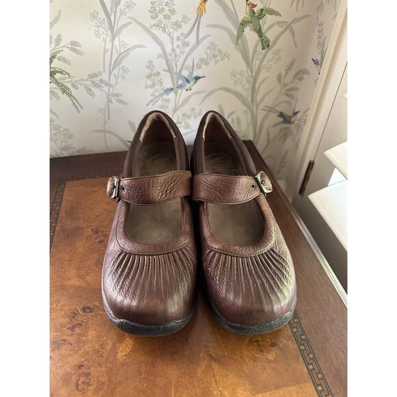 Dansko Kitty Jane US Women US 9.5 - 10 EU 40 Brown Leather Mary Jane Clogs - Picture 2 of 8